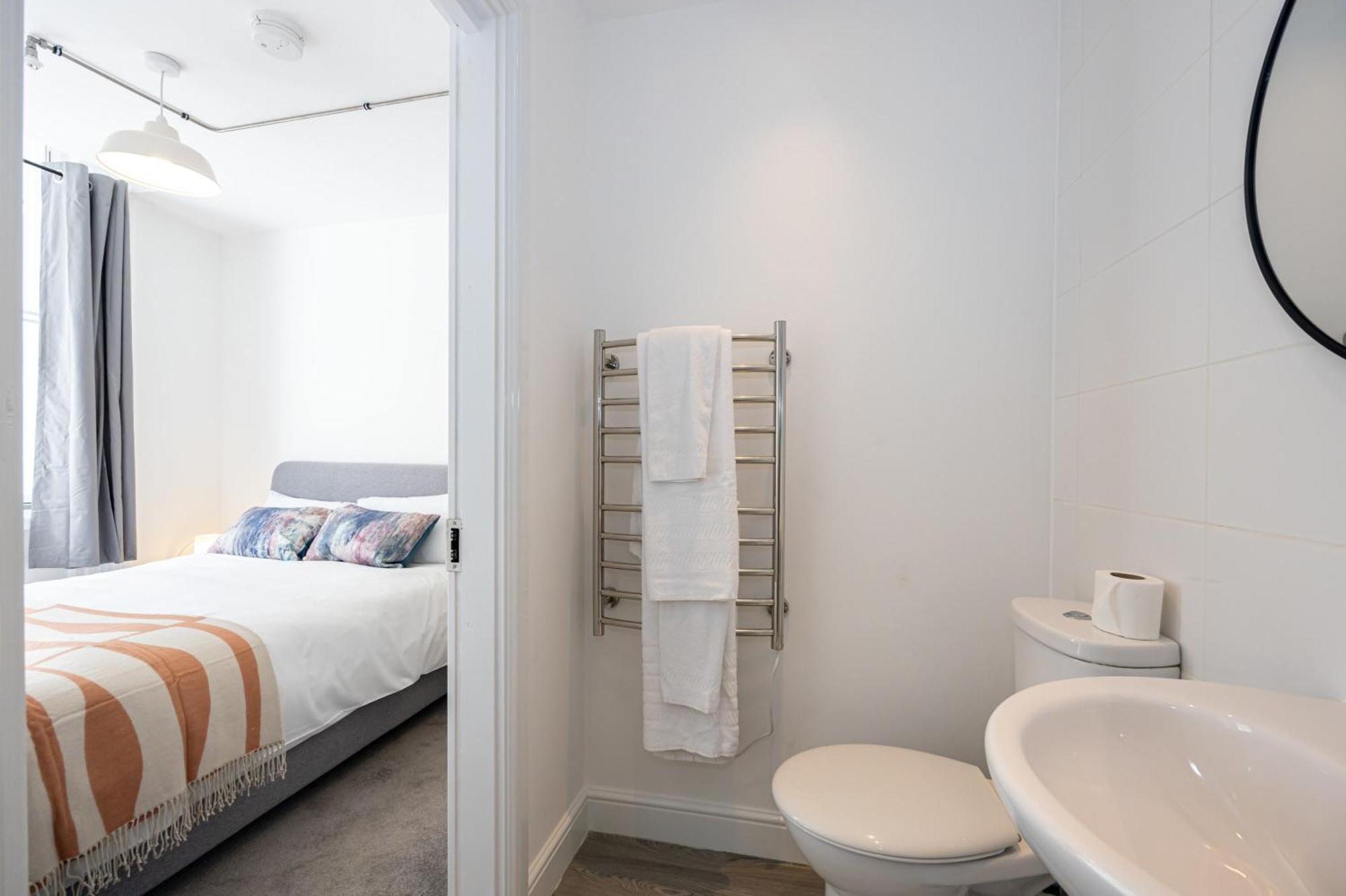 בולטון Beautiful 1 Bed 20Mins To Central Manchester מראה חיצוני תמונה