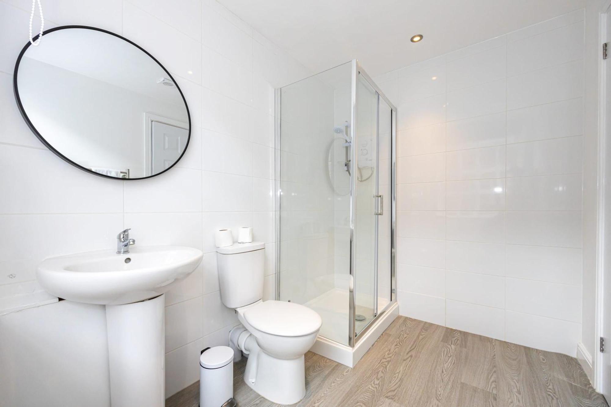 בולטון Beautiful 1 Bed 20Mins To Central Manchester מראה חיצוני תמונה